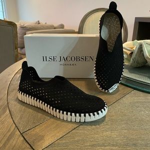 ILSE JACOBSEN Tulip Black NWOT